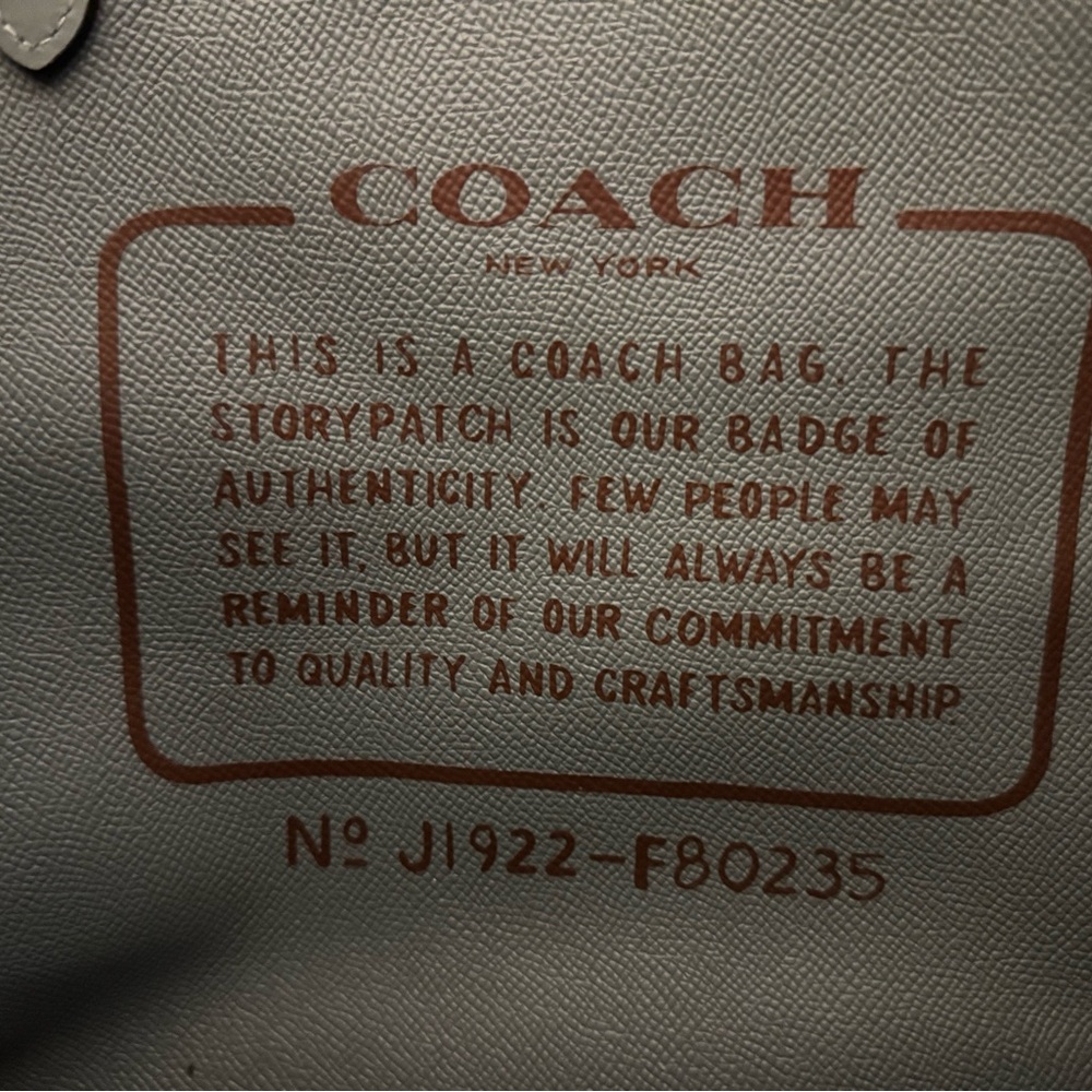 coach reversible bag - Picture 4 of 4